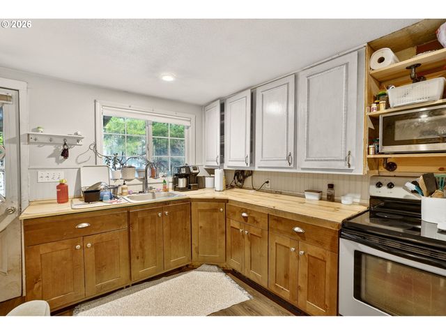 26200 S HIGHWAY 211, Estacada, OR 97023