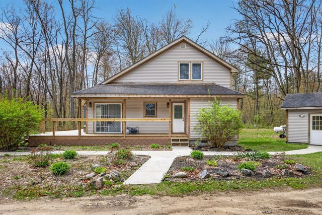 22597 Tamarack Road, Howard City, MI 49329