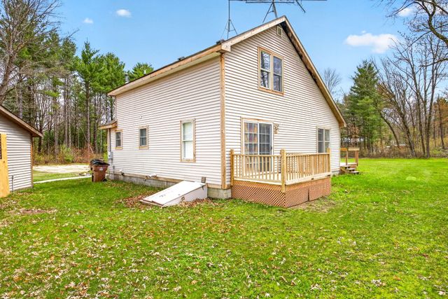 22597 Tamarack Road, Howard City, MI 49329