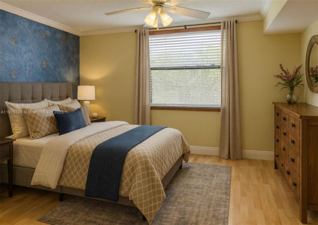 1526 Whitehall Dr 403, Davie, FL 33324