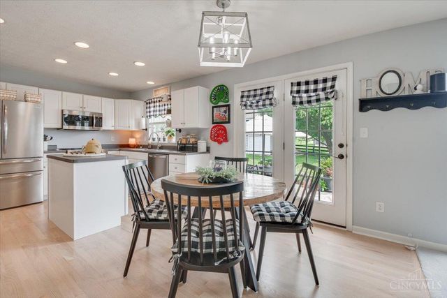 42 Ridge Wood Drive, Monroe, OH 45050