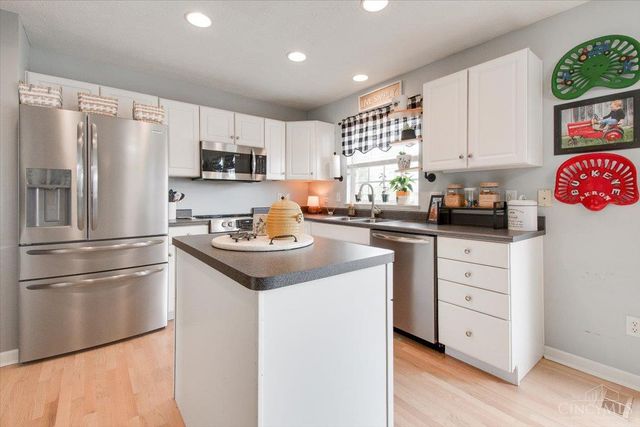42 Ridge Wood Drive, Monroe, OH 45050