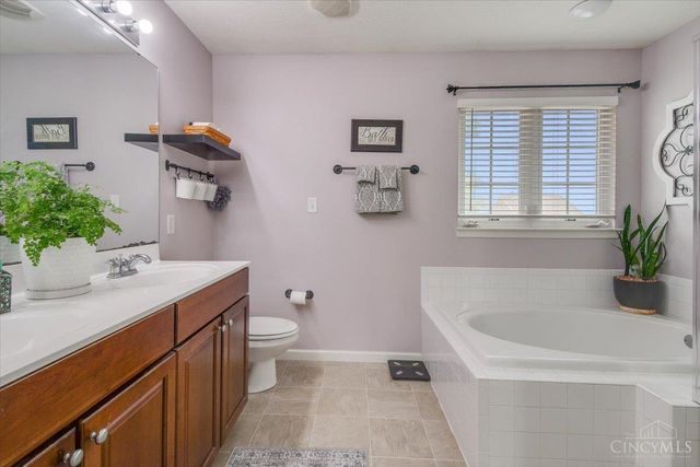 42 Ridge Wood Drive, Monroe, OH 45050