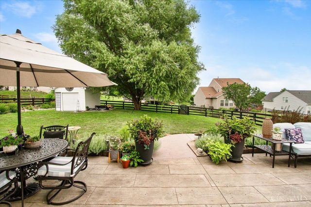 42 Ridge Wood Drive, Monroe, OH 45050