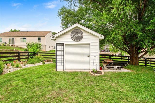 42 Ridge Wood Drive, Monroe, OH 45050