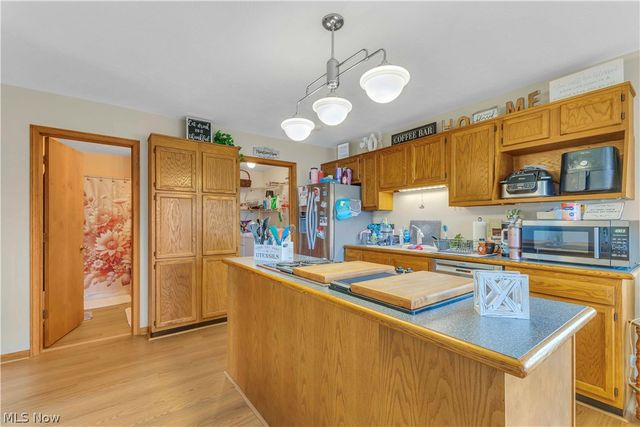 144 Royal Crest Drive M, Seville, OH 44273