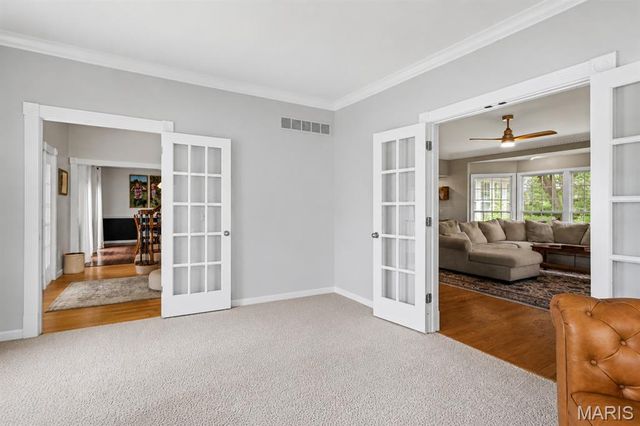 6736 Black Water Drive, St Louis, MO 63129