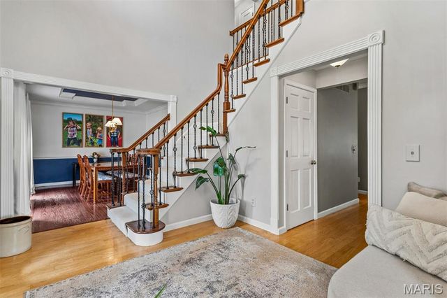 6736 Black Water Drive, St Louis, MO 63129