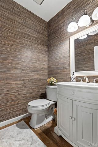 6736 Black Water Drive, St Louis, MO 63129