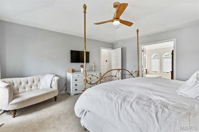 6736 Black Water Drive, St Louis, MO 63129