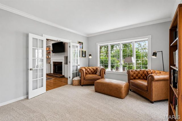 6736 Black Water Drive, St Louis, MO 63129