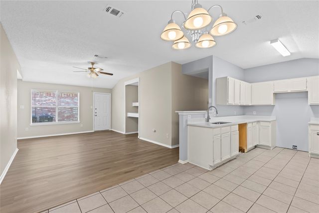 6824 Brookhaven Trail, Fort Worth, TX 76133