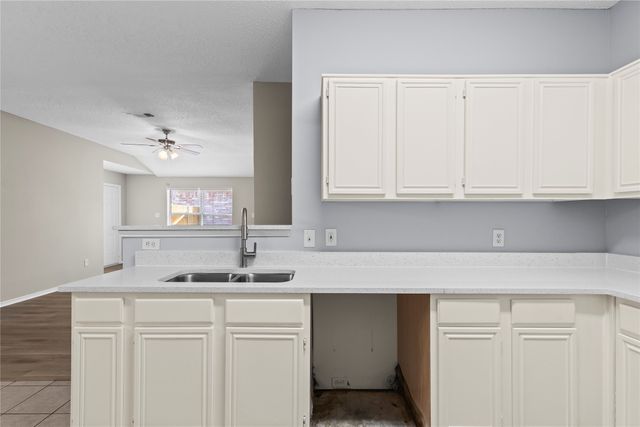 6824 Brookhaven Trail, Fort Worth, TX 76133
