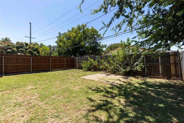 6824 Brookhaven Trail, Fort Worth, TX 76133