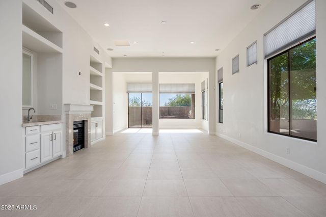 9270 E THOMPSON PEAK Parkway 359, Scottsdale, AZ 85255