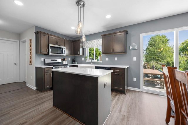 221 Arbor Point AVENUE, West Bend, WI 53095
