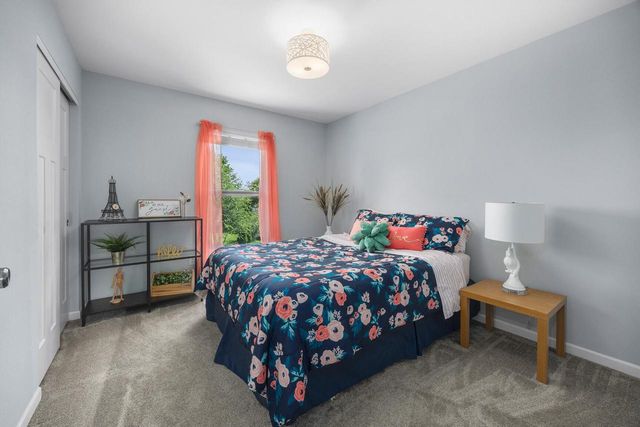 221 Arbor Point AVENUE, West Bend, WI 53095