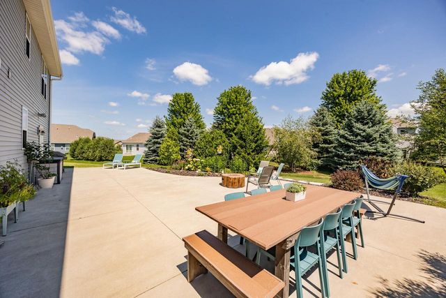 221 Arbor Point AVENUE, West Bend, WI 53095