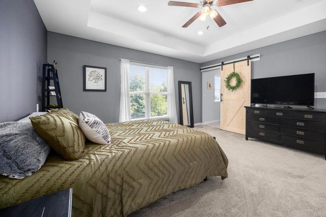 221 Arbor Point AVENUE, West Bend, WI 53095