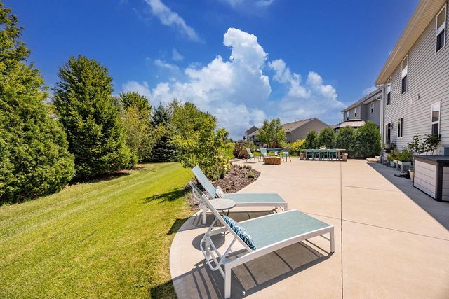 221 Arbor Point AVENUE, West Bend, WI 53095