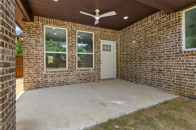 820 N Wood Street, Denton, TX 76209