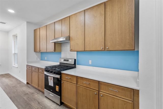 820 N Wood Street, Denton, TX 76209