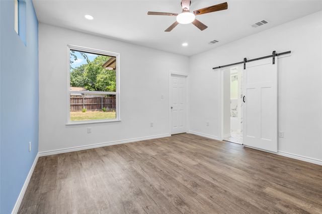 820 N Wood Street, Denton, TX 76209