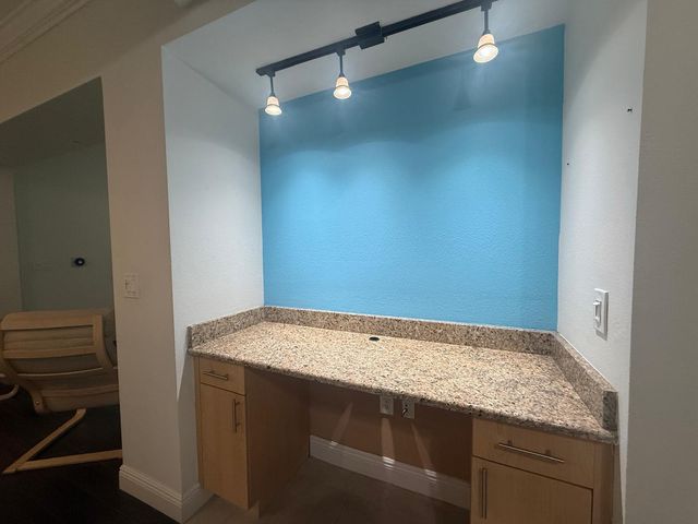 533 NE 3rd Avenue 415, Fort Lauderdale, FL 33301