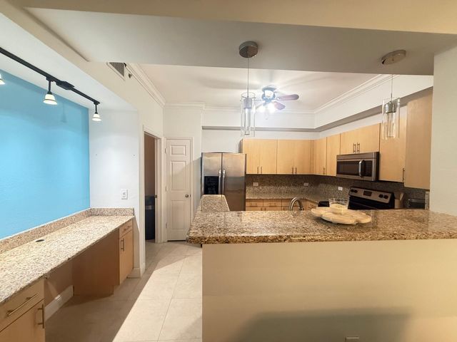 533 NE 3rd Avenue 415, Fort Lauderdale, FL 33301