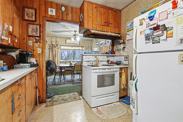 3633 Lakeshore Drive, Saint Joseph, MI 49085