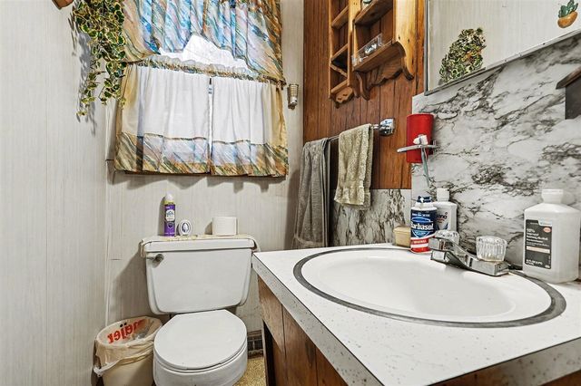 3633 Lakeshore Drive, Saint Joseph, MI 49085