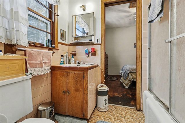 3633 Lakeshore Drive, Saint Joseph, MI 49085