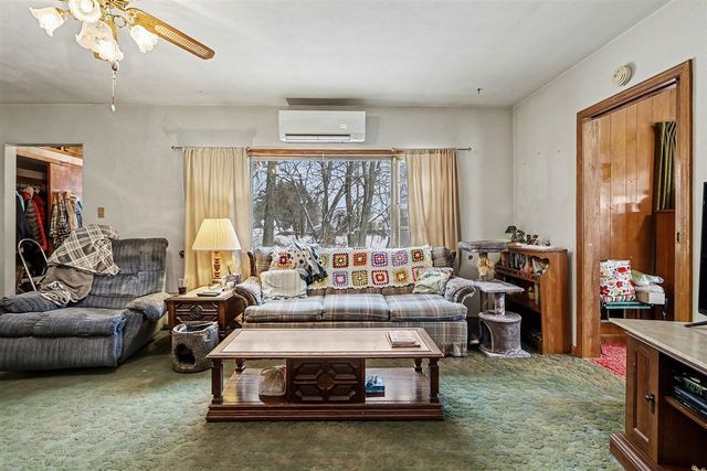 3633 Lakeshore Drive, Saint Joseph, MI 49085