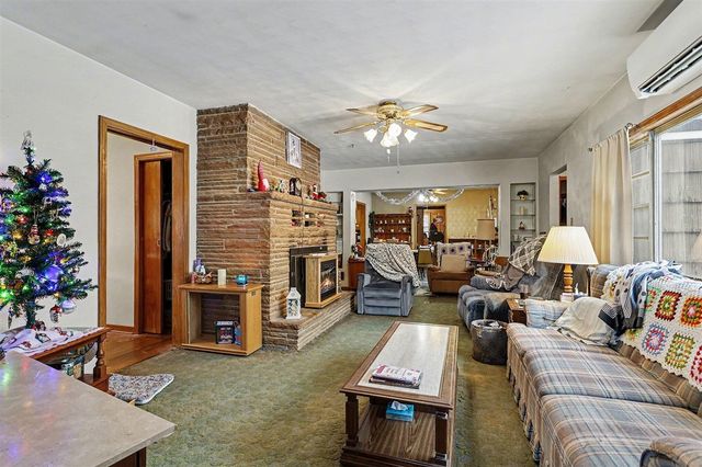 3633 Lakeshore Drive, Saint Joseph, MI 49085