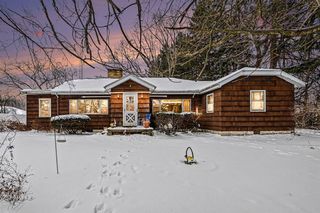 3633 Lakeshore Drive, Saint Joseph, MI 49085