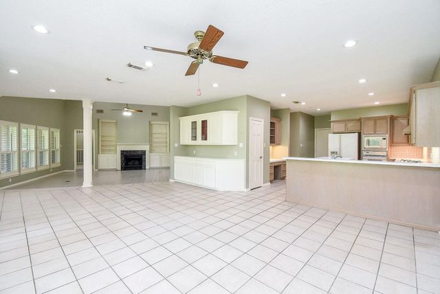 2926 Carnoustie Drive, Missouri City, TX 77459