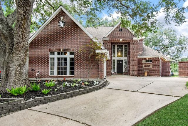 2926 Carnoustie Drive, Missouri City, TX 77459