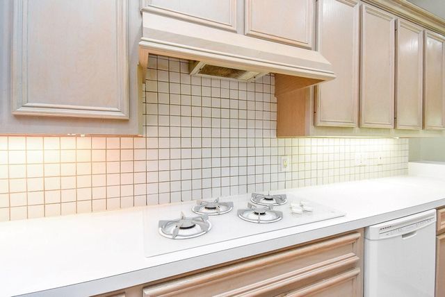 2926 Carnoustie Drive, Missouri City, TX 77459