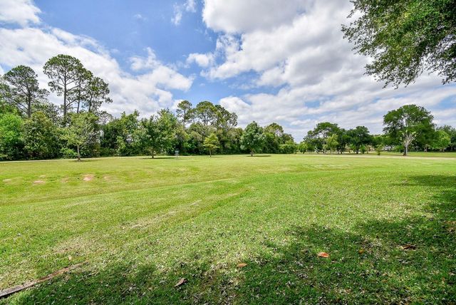 2926 Carnoustie Drive, Missouri City, TX 77459