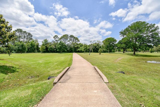2926 Carnoustie Drive, Missouri City, TX 77459