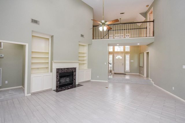 2926 Carnoustie Drive, Missouri City, TX 77459