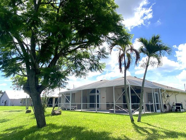 2801 SE Rawlings Road, Port St. Lucie, FL 34952