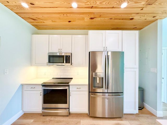225 N Lakeshore Drive, Hypoluxo, FL 33462