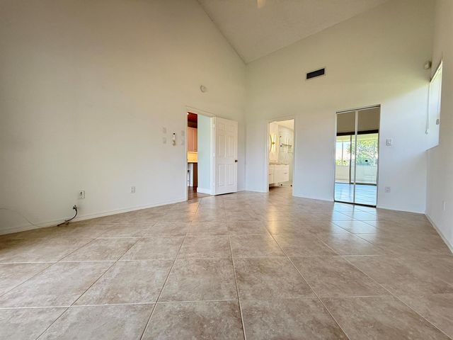 225 N Lakeshore Drive, Hypoluxo, FL 33462
