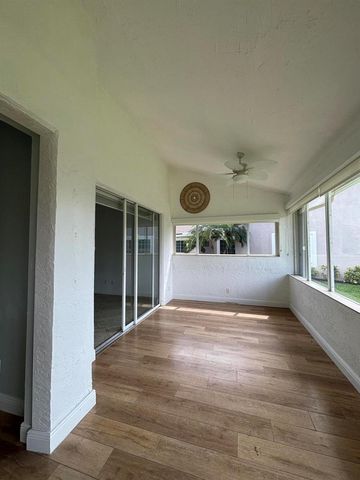225 N Lakeshore Drive, Hypoluxo, FL 33462