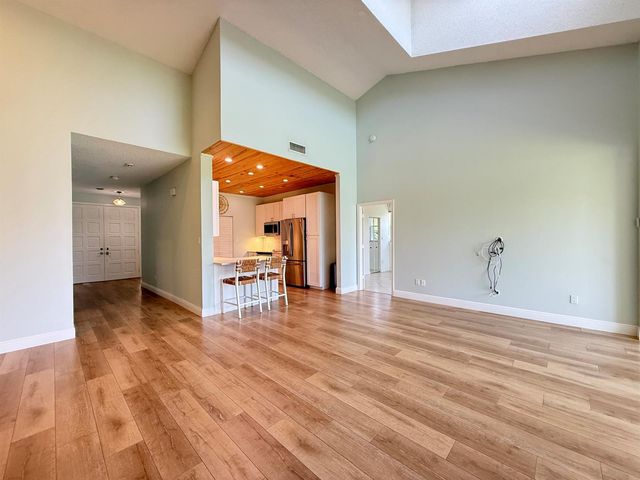 225 N Lakeshore Drive, Hypoluxo, FL 33462