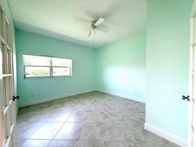 225 N Lakeshore Drive, Hypoluxo, FL 33462