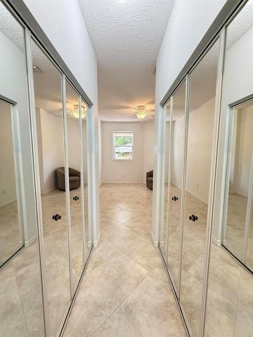 225 N Lakeshore Drive, Hypoluxo, FL 33462