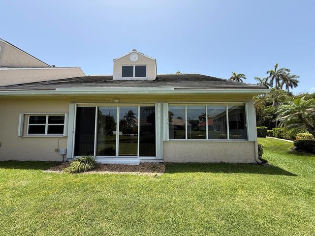 225 N Lakeshore Drive, Hypoluxo, FL 33462