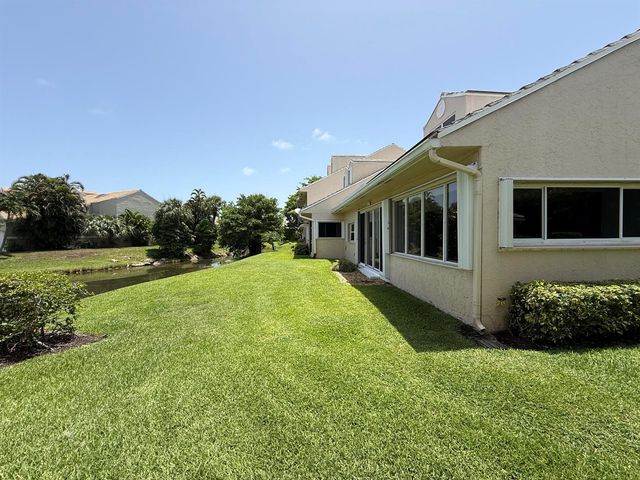 225 N Lakeshore Drive, Hypoluxo, FL 33462